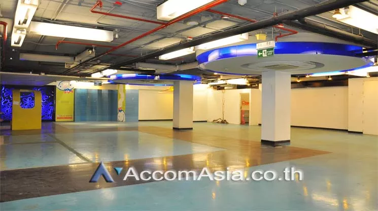 9  Office Space For Rent in Silom ,Bangkok BTS Surasak at Double A tower AA10632